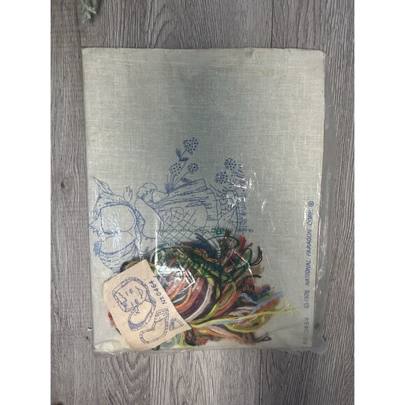 NEW Paragon Needlecraft Exquisite Hummel Stitchery Crewel 0464 Needlework Kit - Picture 7 of 7